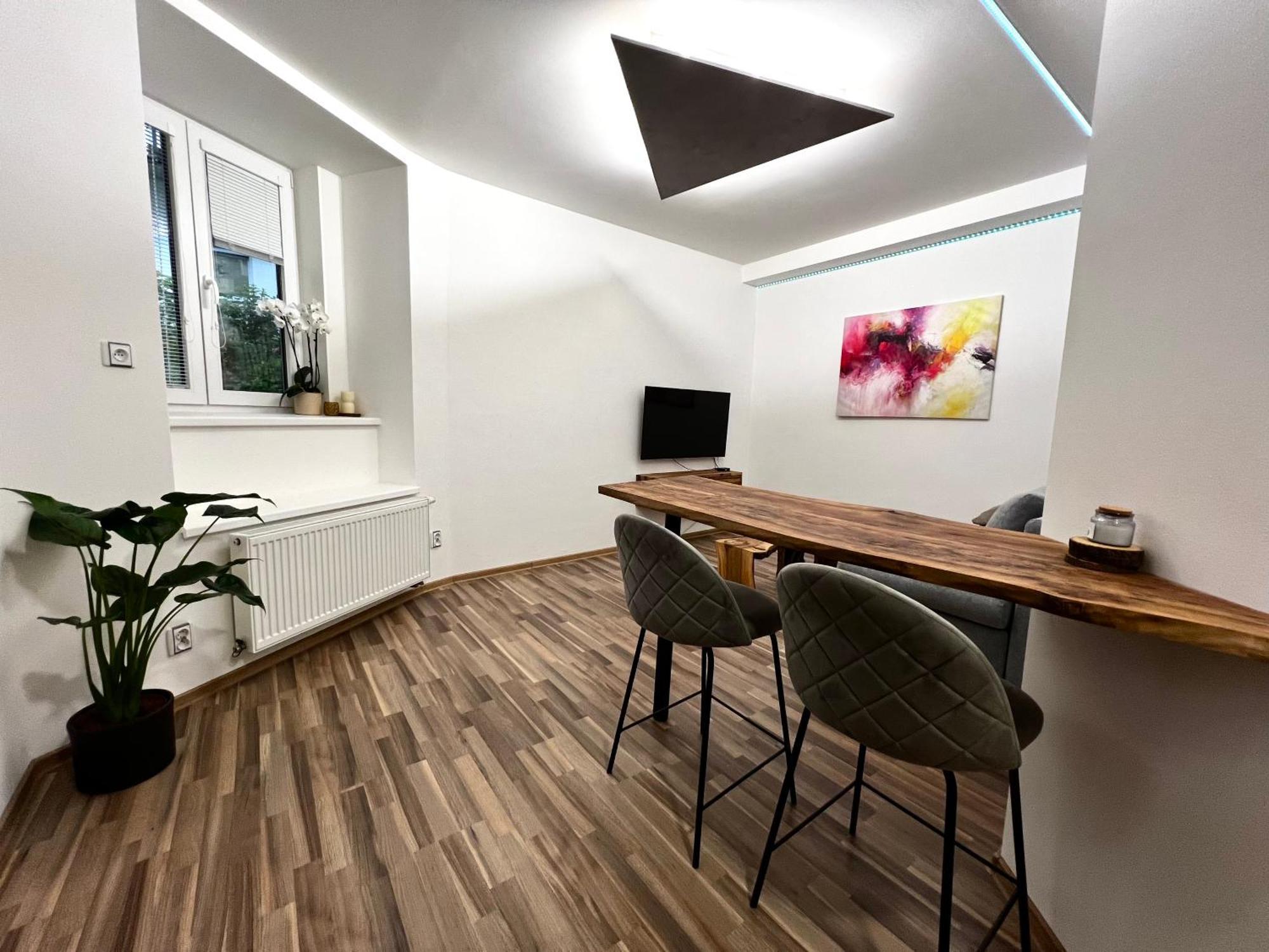 Palackeho Lobby Apartment オロモウツ エクステリア 写真